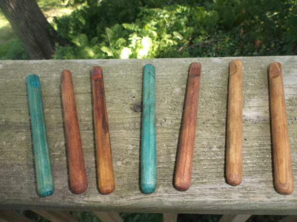 Hand crafted Carved Noter for Mountain Dulcimer Custom colors Custom lengths and Design requests Finger indent resists rolling Helps Fingers Multiples in same order only $8.95 Ea. Please contact for details - Image 2