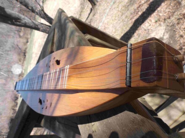 Dulcimer with Case Pretty Flower Vine design unbranded Quality Ply Construction Has minor cosmetic blems Very nice Nice condition Sweet Tone - Image 4