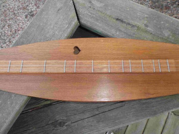 Lovely 1980 Dulcimer by the Hughes Company Single Heart Sound Hole Traditional Hughes Styling and Construction Excellent Starter instrument - Image 5